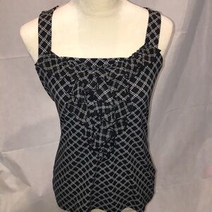 White House Black Market Sleeveless Ruffle Tank | Black & White Geometric Top